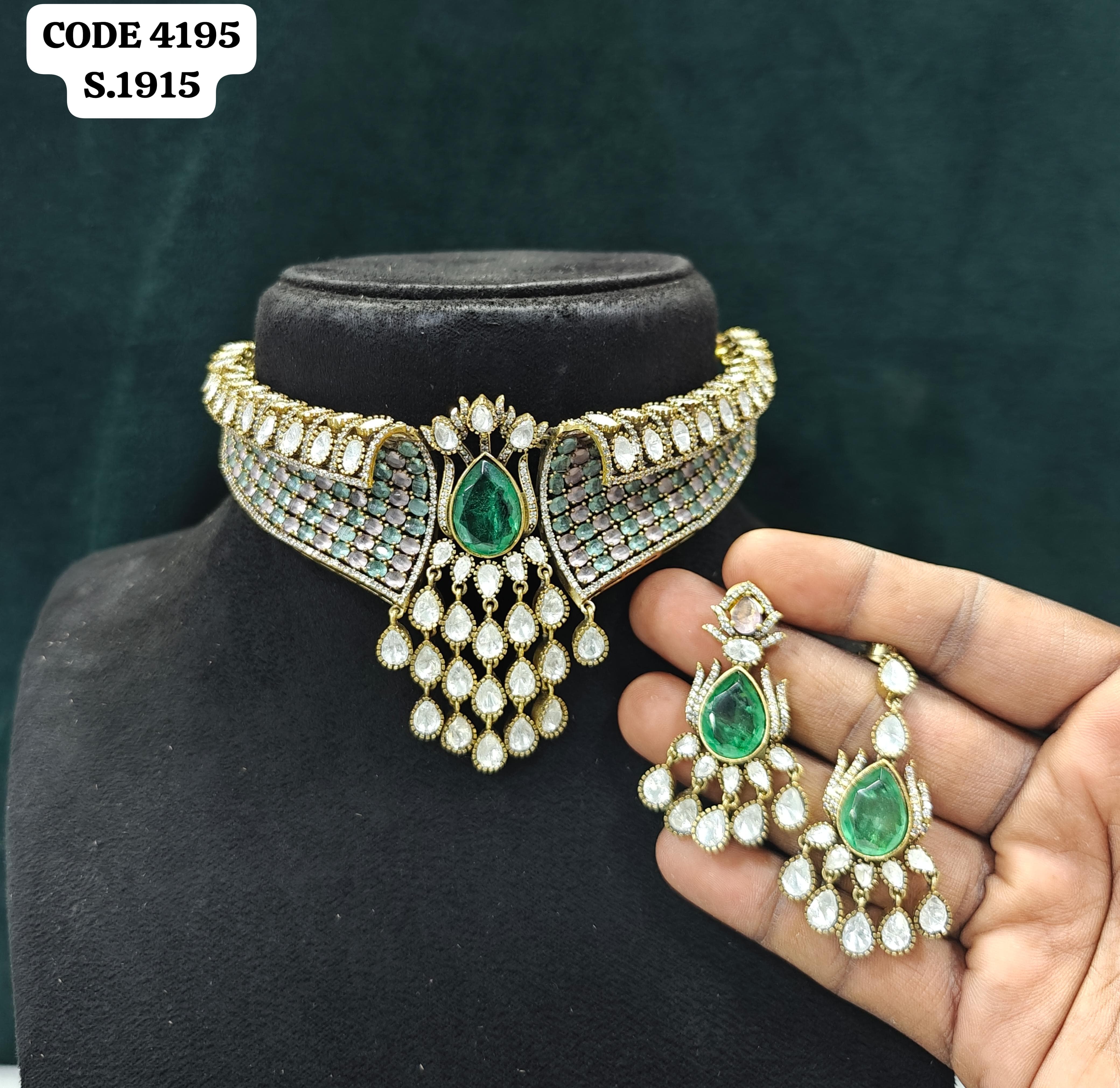 Necklace Set 080